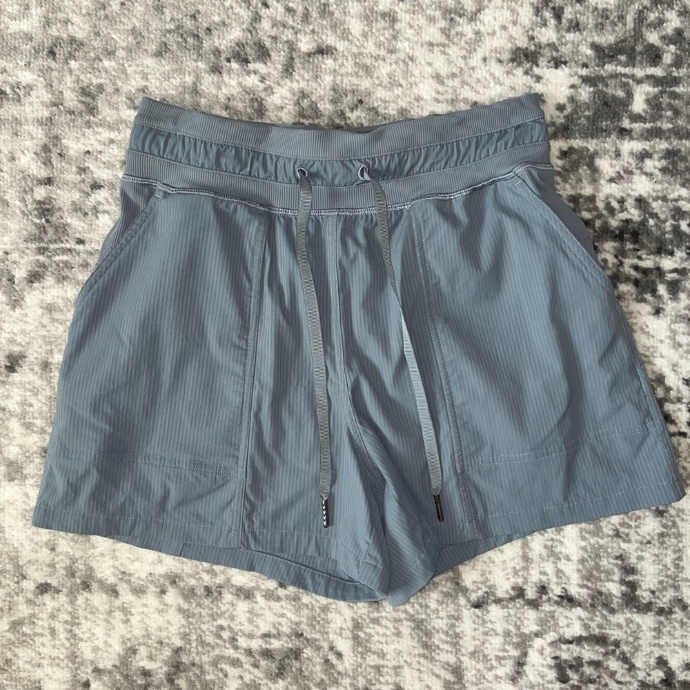 Lululemon Dance Studio High-Rise Short 3.5"